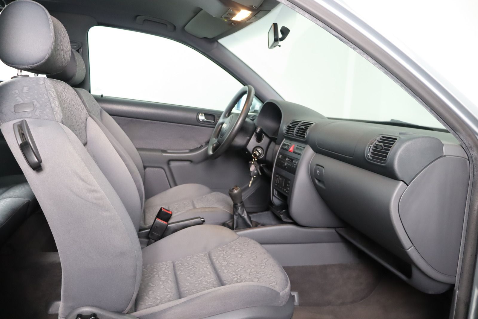 Fahrzeugabbildung Audi A3 1.6 * 1.Hand * HU/AU neu * Klimaaut.