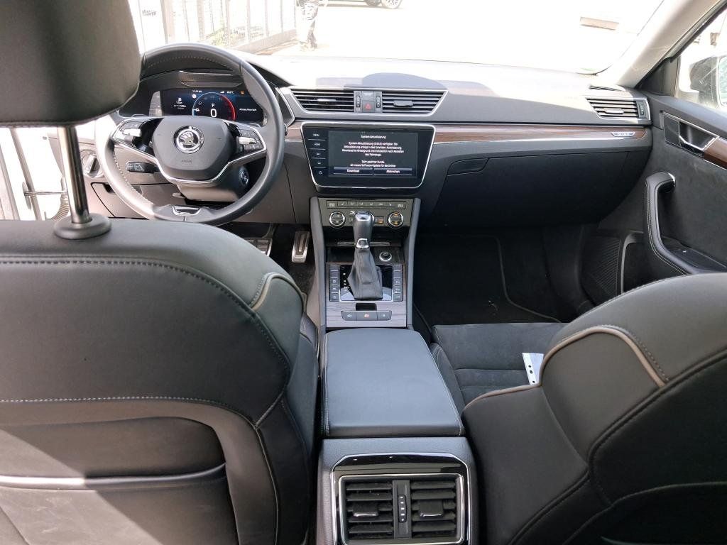 Fahrzeugabbildung SKODA Superb Combi 2.0 TDI Scout Final Edt./AHK/PANO/