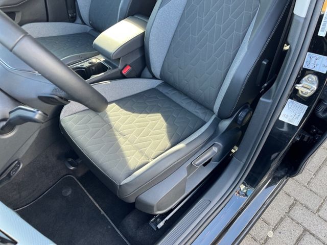 Fahrzeugabbildung Volkswagen Golf Variant VIII 2.0 TDI DSG GOAL AHK GJR NAVI