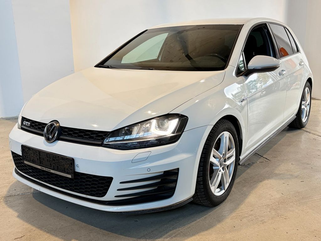 Image of Volkswagen Golf