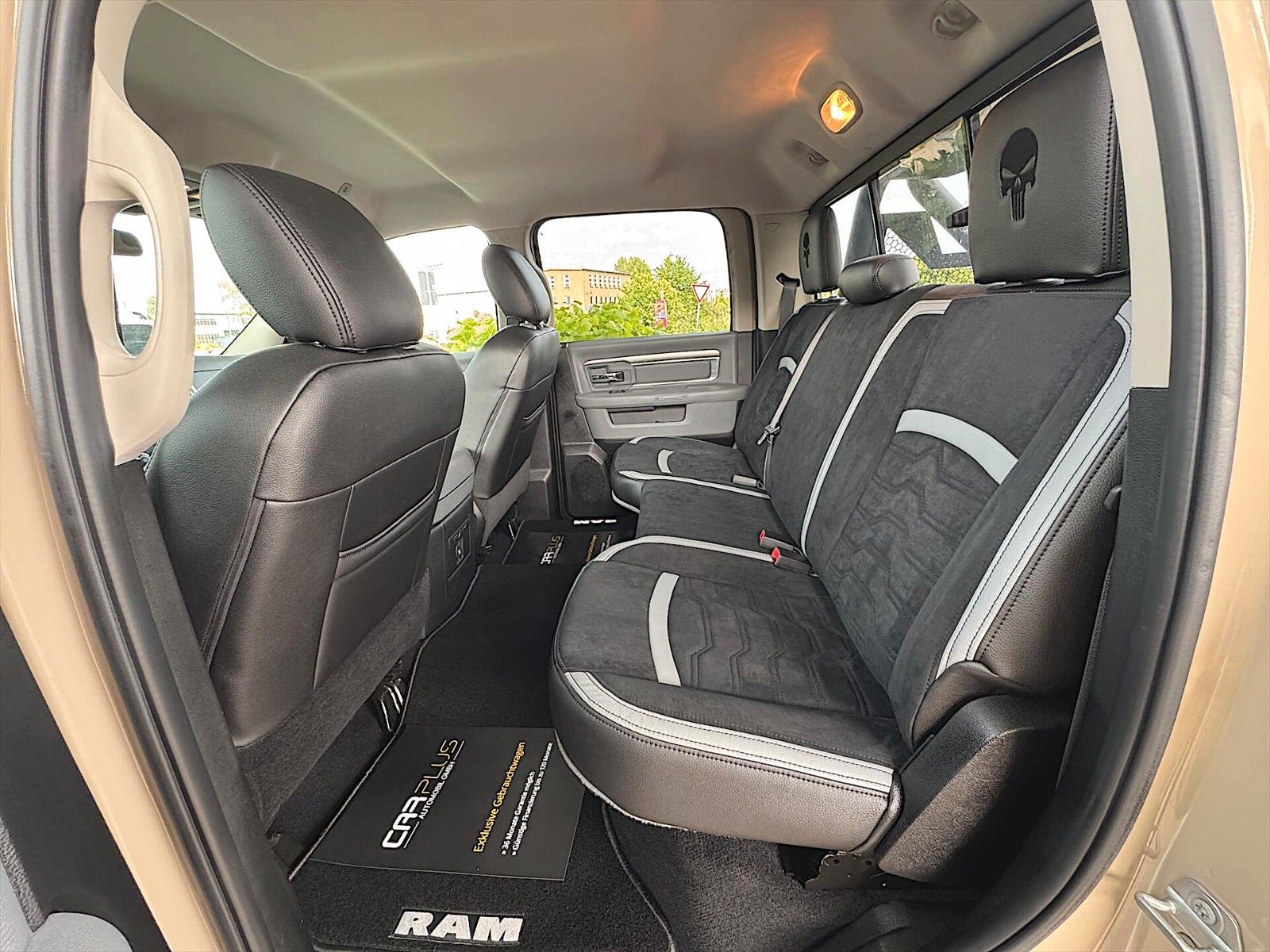 Fahrzeugabbildung Dodge RAM 5.7 V8 HEMI Night PUNISHER 4x4 LONGBED 19%