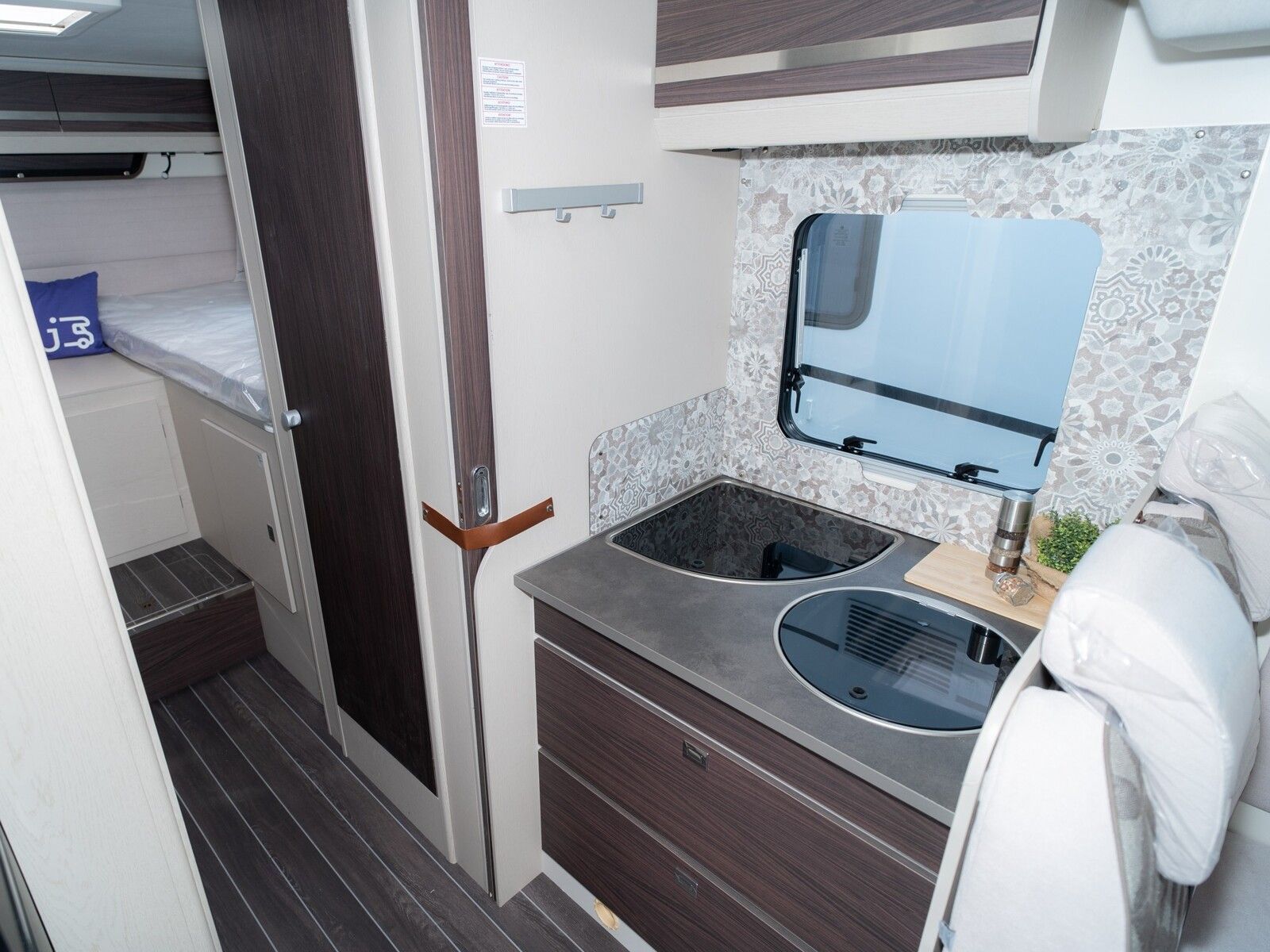 Fahrzeugabbildung Rimor Seal 95 Plus AKTION *Lithium*Hubbett*gr.Kühls.*