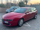 Alfa Romeo 159 1.9 JTDm 16V Sportwagon Progressi - rote Alfa Romeo 159