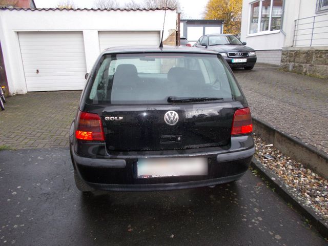 Volkswagen Golf 4 Bj. 2002 Tüv Dez. 2025 in gutem Zus...