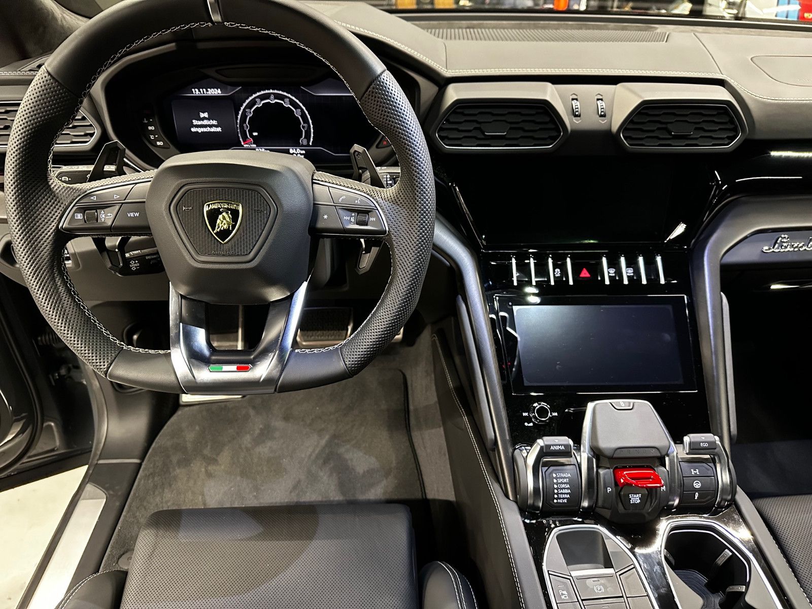 Fahrzeugabbildung Lamborghini Urus S, Pano, 3D, Massage+Belüft.,23 Zoll