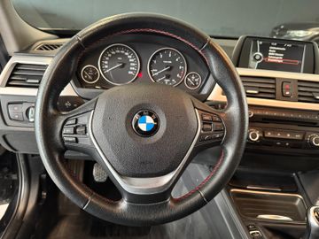 BMW 318 - 12