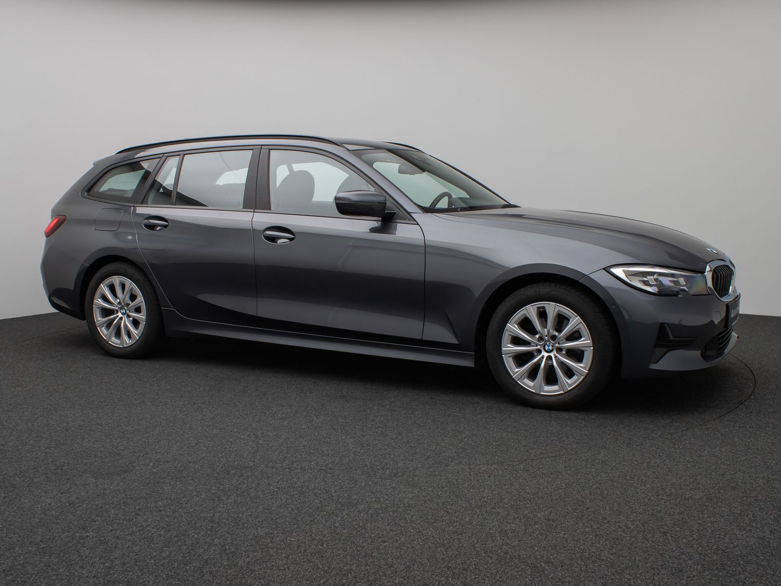 Fahrzeugabbildung BMW 320d DAB HiFi CockPitPro Lordos Alarm PDC Sport