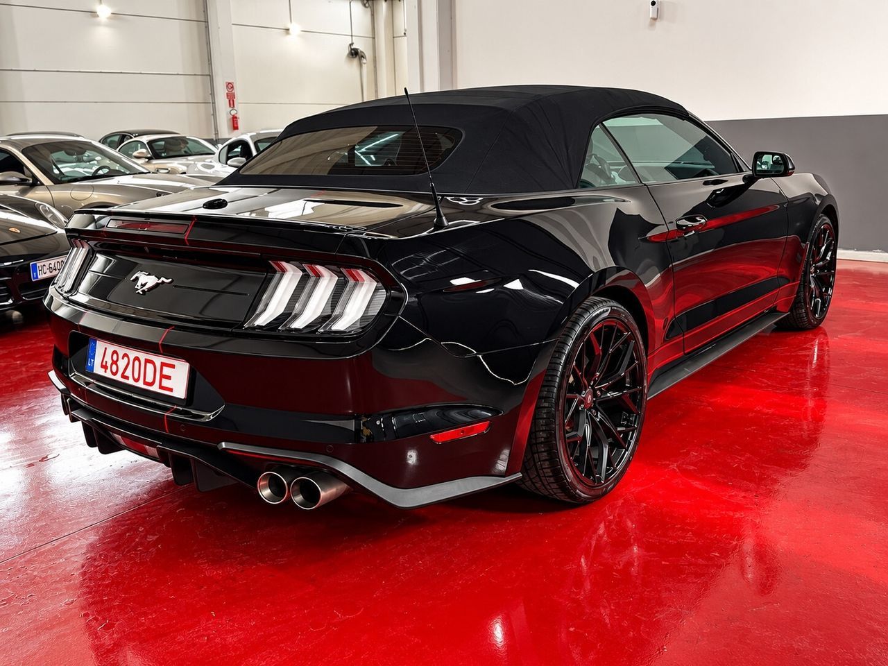 Ford Mustang Convertible 2.3 EcoBoost imagem 3
