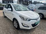Hyundai i20 FIFA World Cup*TUV NEU*STEUERKETTE NEU*1HAND - gebrauchte Hyundai i20 aus dem Jahr 2014