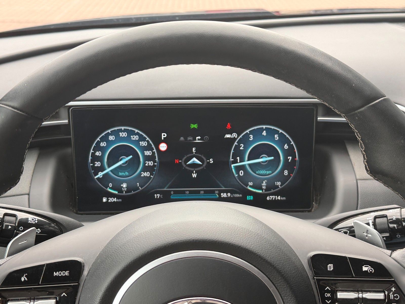 Fahrzeugabbildung Hyundai TUCSON 1.6 T-GDI 48V Blackline *8-fach*ACC*AHK*