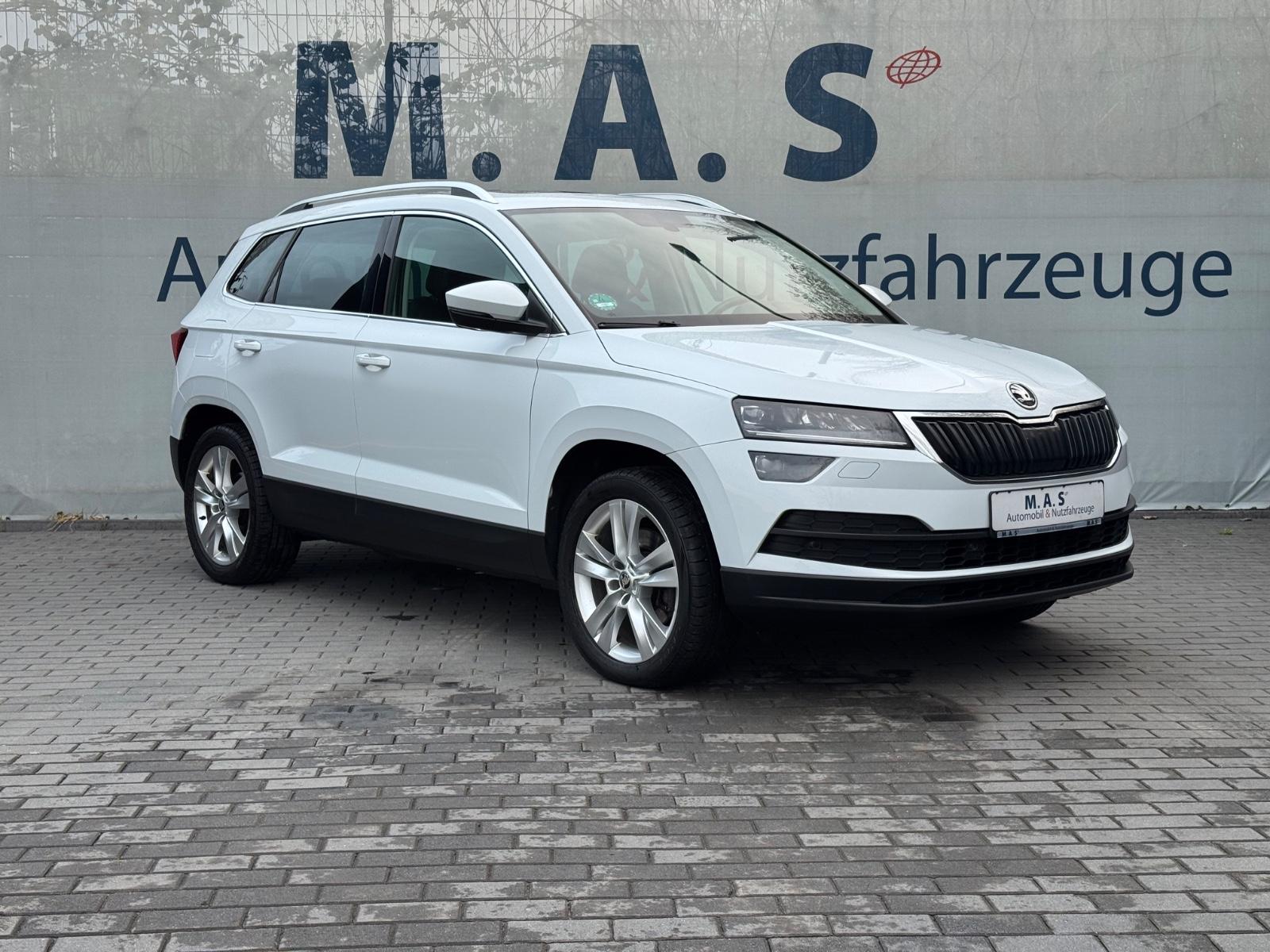 Skoda Karoq 2.0 TDI DSG 4x4 Style Panorama SHZ AHK Vb