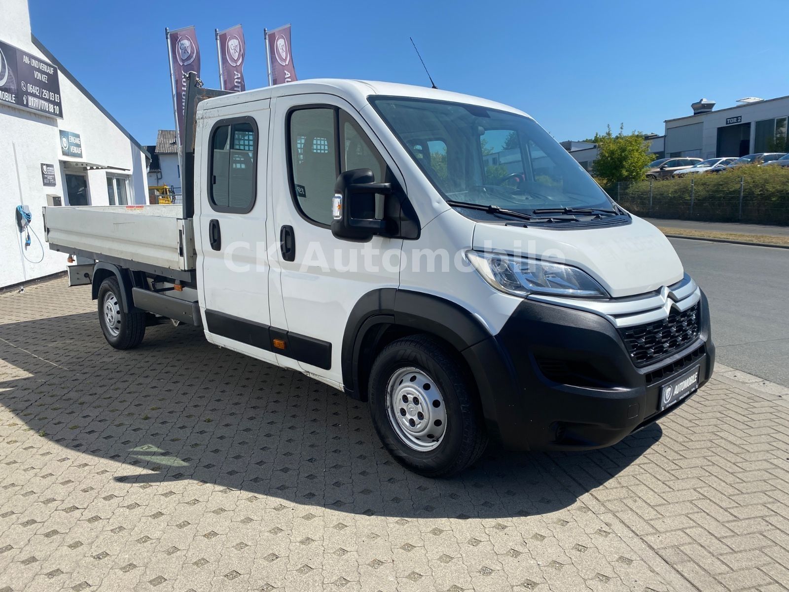 Fahrzeugabbildung Citroën Jumper Pritsche Doka. 35 L4 Heavy BlueHDi 130