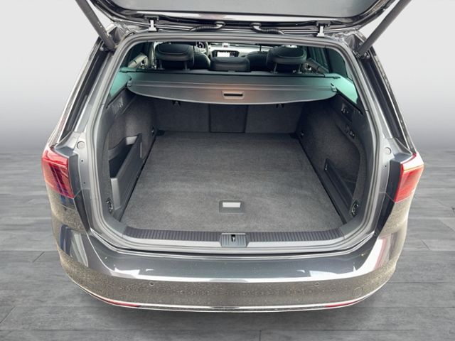 Passat Variant Elegance 2.0 TDI DSG R-LINE NAV P