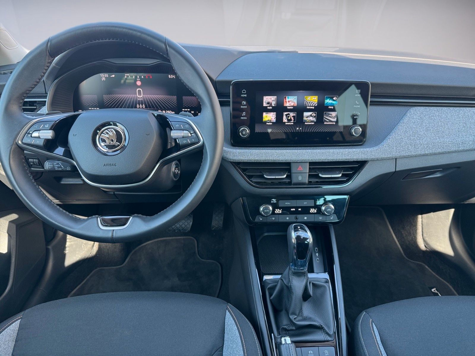 Fahrzeugabbildung SKODA Scala Selection 1.0 TSI