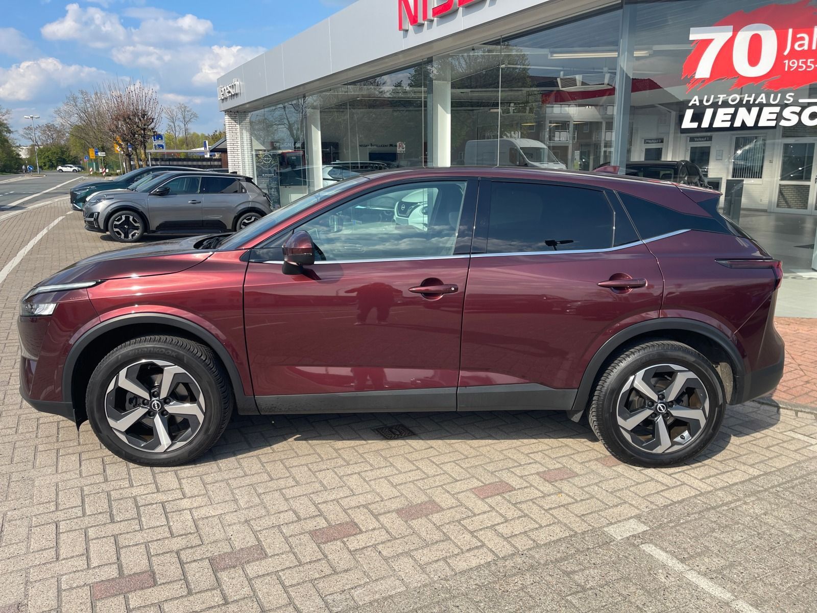 Fahrzeugabbildung Nissan Qashqai 1.3 Mild-Hybrid N-Connecta AHK/Kamera/LE