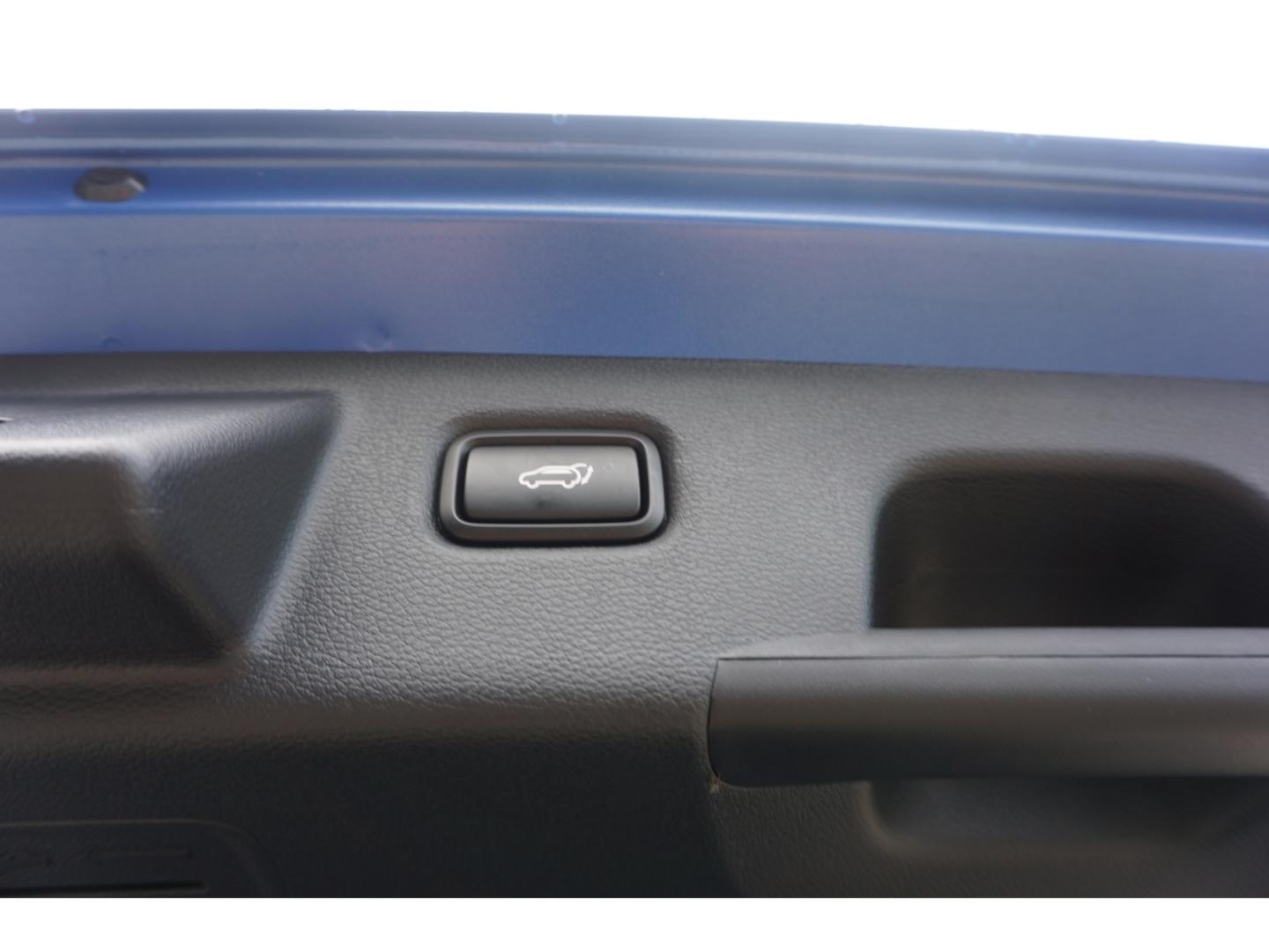 Kia Ceed_sw 1.5T 140 GT Line DCT7 AHK Navi Techn. AC