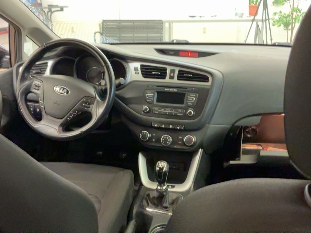cee'd 1.6 CRDi Edition 7 SHZ PDC