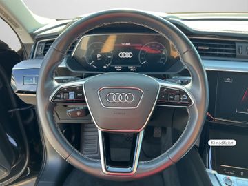 Audi Q8 e-tron - 9