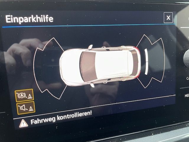 T-Roc Style 2.0 TDI NAVI AHK StandHZG Matrix LED