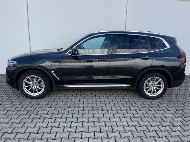 BMW X3 xDrive 20iA LMR SHZ Parkass LCPlus DAB foto 3