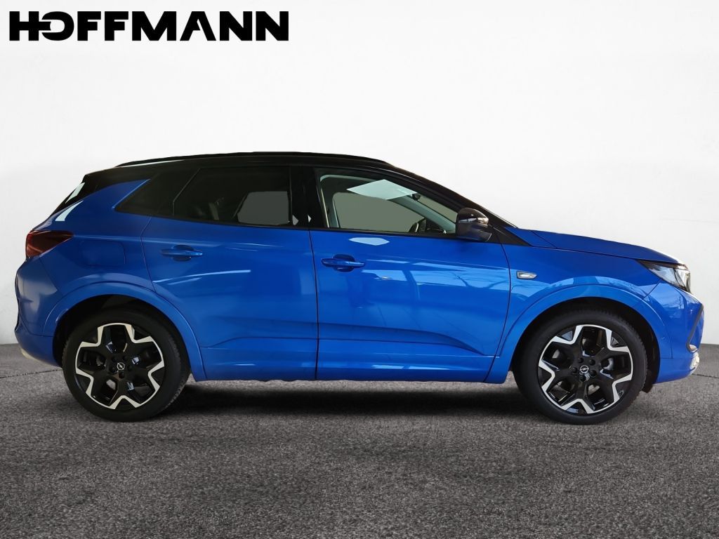 Fahrzeugabbildung Opel Grandland PHEV 4x4 1.6 DI Ultim Night Vision