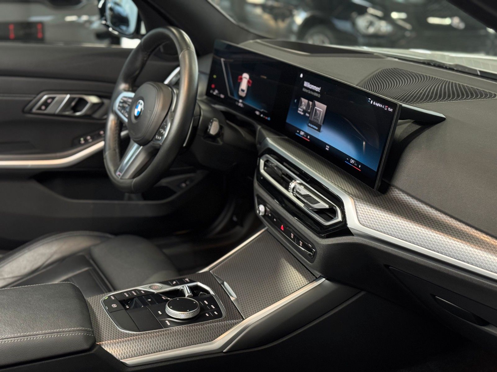 Fahrzeugabbildung BMW 320 d Touring xDrive MSport "Leder PANO Innov.P"