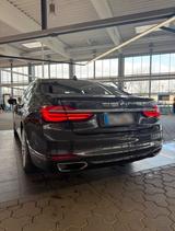 BMW 740e iPerformance | 326 PS | Zop Zustand - BMW 7er Reihe mit Hybrid-Antrieb
