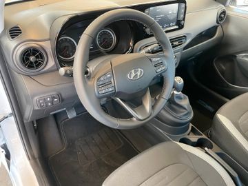 Fahrzeugabbildung Hyundai i10 Trend  5 Jahre Garantie