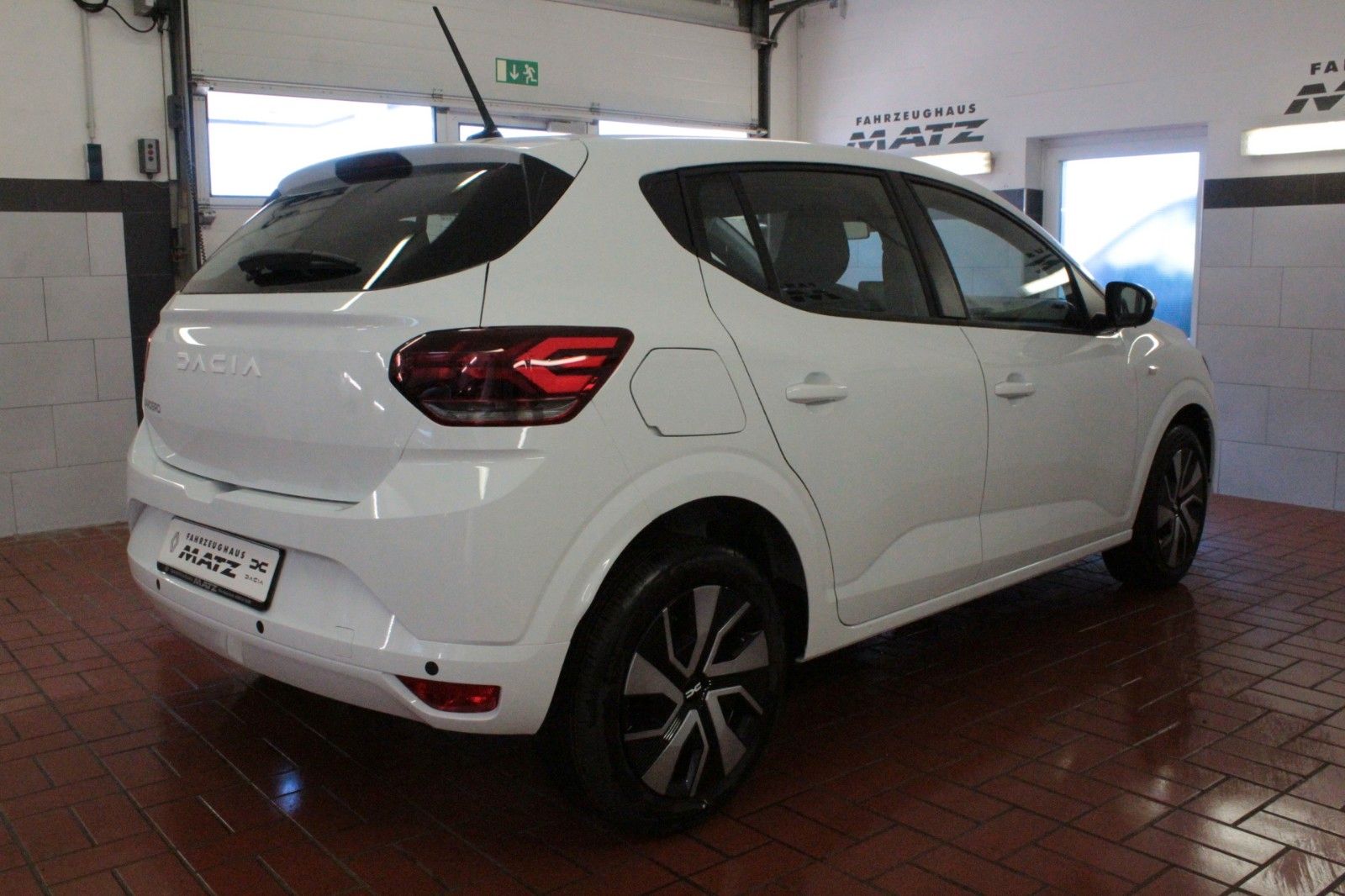 Fahrzeugabbildung Dacia Sandero TCe 90 auto Expression*15204*