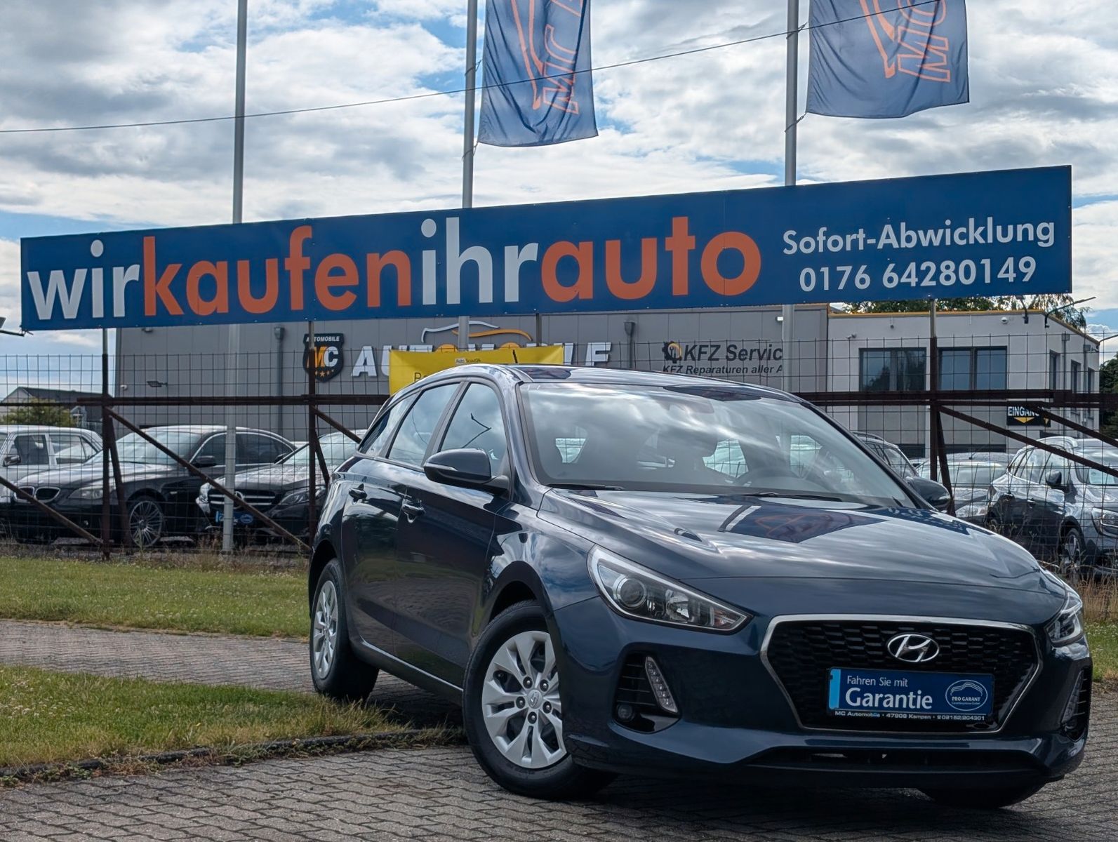 HYUNDAI i30