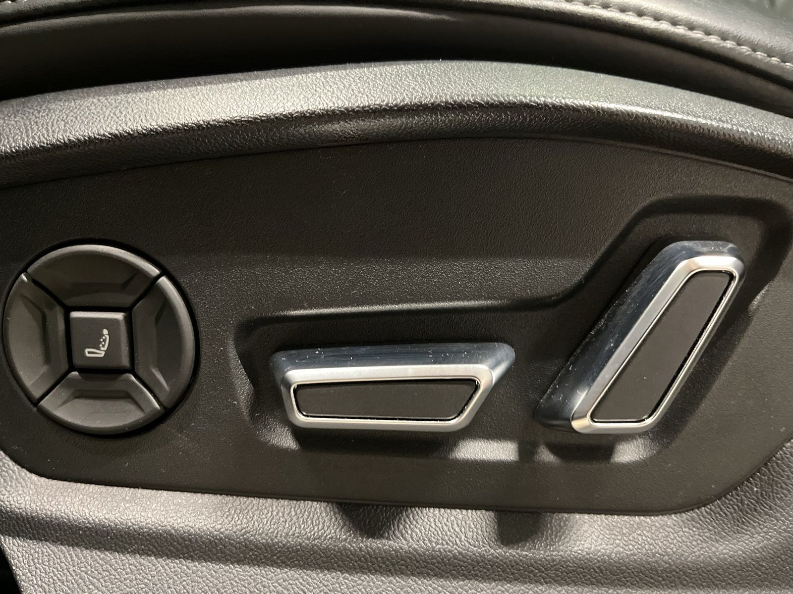 Audi SQ7 - Bild 13