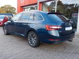 Skoda Superb Combi L&K 4x4*Kamera*AHK*Leder*Xenon - Skoda Superb mit Diesel-Antrieb: Allradantrieb