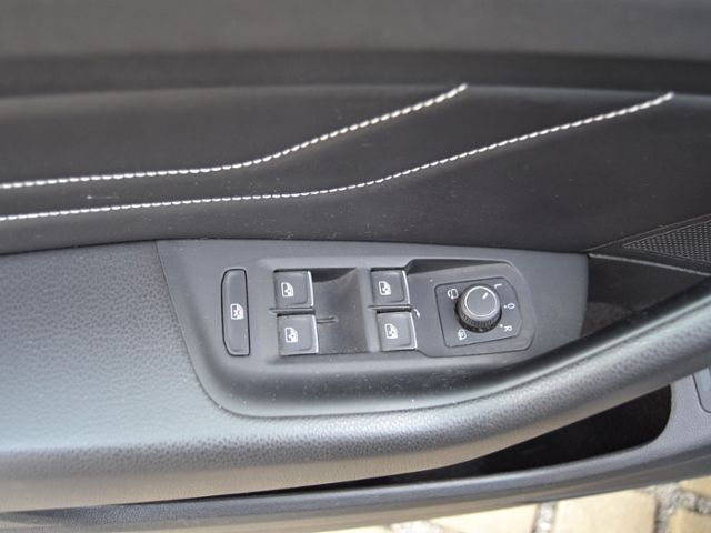 Passat Variant 2.0 TDI DSG Elegance AHK/MATRIX-L