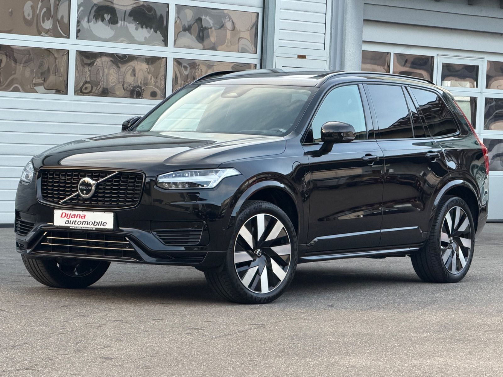 Volvo XC90 T8 Ultra Dark VOLL+Luft+Massage NEUWERTIG!