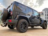 Jeep Wrangler Unlimited Black Edition 2.8 CRD Aut... - Jeep Wrangler aus 2013: Unlimited