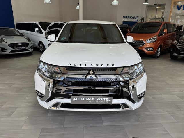 Mitsubishi Outlander PHEV PLUS Spirit-Paket 2.4 MIVEC 4WD