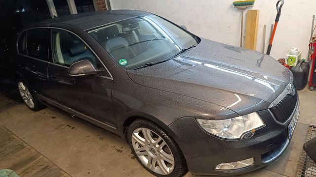 Skoda Superb TÜV neu 1.8TFSi