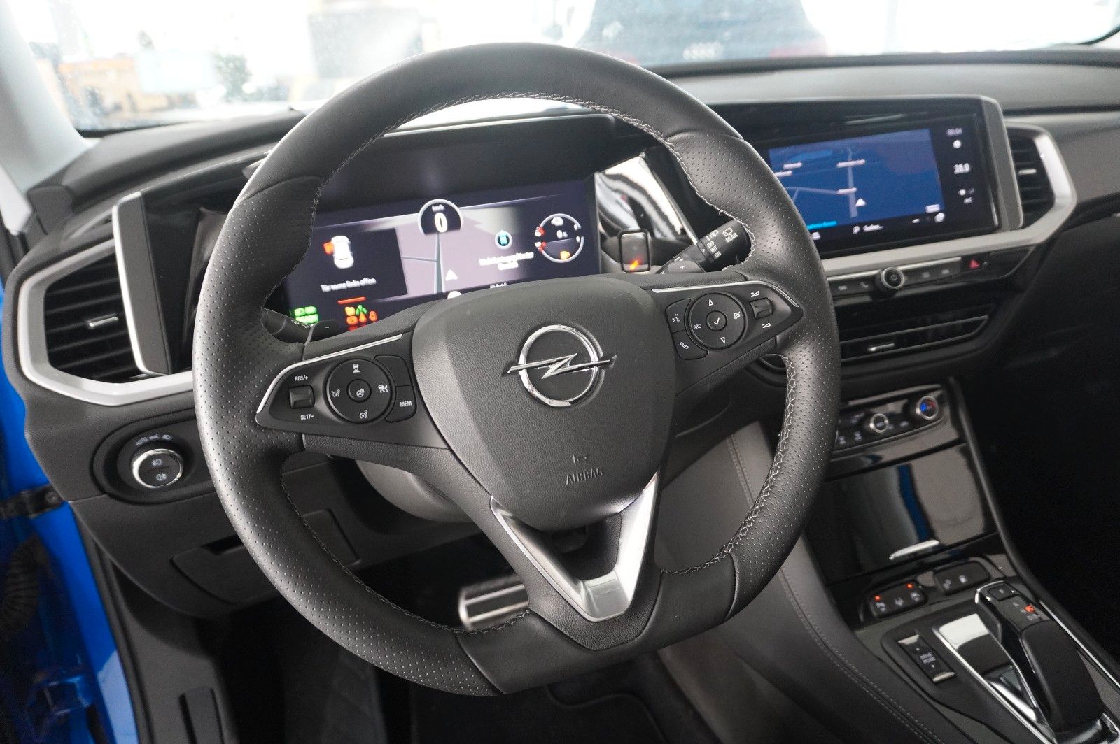 Fahrzeugabbildung Opel Grandland (X) 1.6T GSe 4HYBRID NAVI/LED/KAMERA