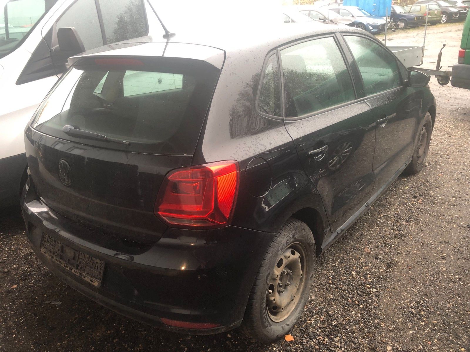 Fahrzeugabbildung Volkswagen Polo V Trendline Heckschaden