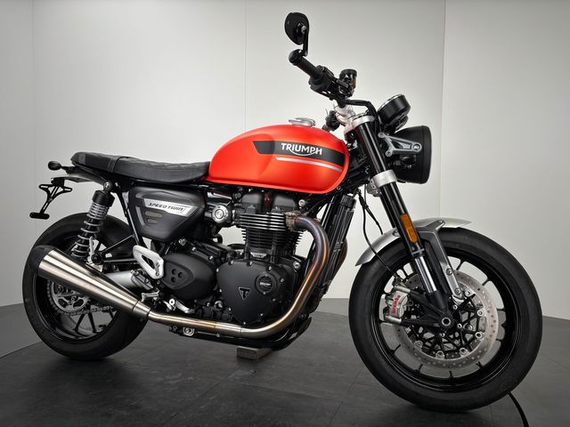 Triumph SPEED TWIN 1200 *ZUBEHÖR *1. HAND *BAJA ORANGE