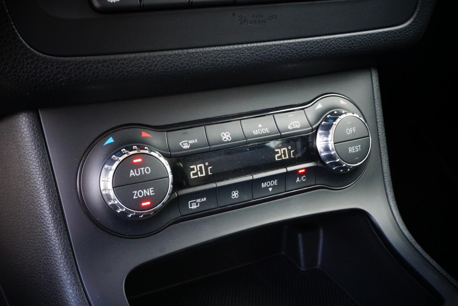 Mercedes-Benz B 180 Bi-Xenon RFK SHZ NAV Leder AHK Memory