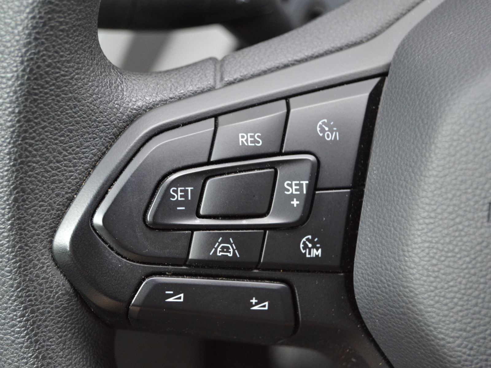 T7 Transporter Kasten 2.0 TDI 150 PS EXTERIEUR/A