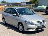 Mercedes-Benz B 200 1.Hand - 29 tkm - Automatik - Navi - Xenon - Mercedes-Benz B 200 in Bonn