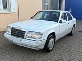 Mercedes-Benz 200D TÜV/H-Kennzeichen Neu 1.Hand - Mercedes-Benz 200 Oldtimer mit Diesel-Antrieb