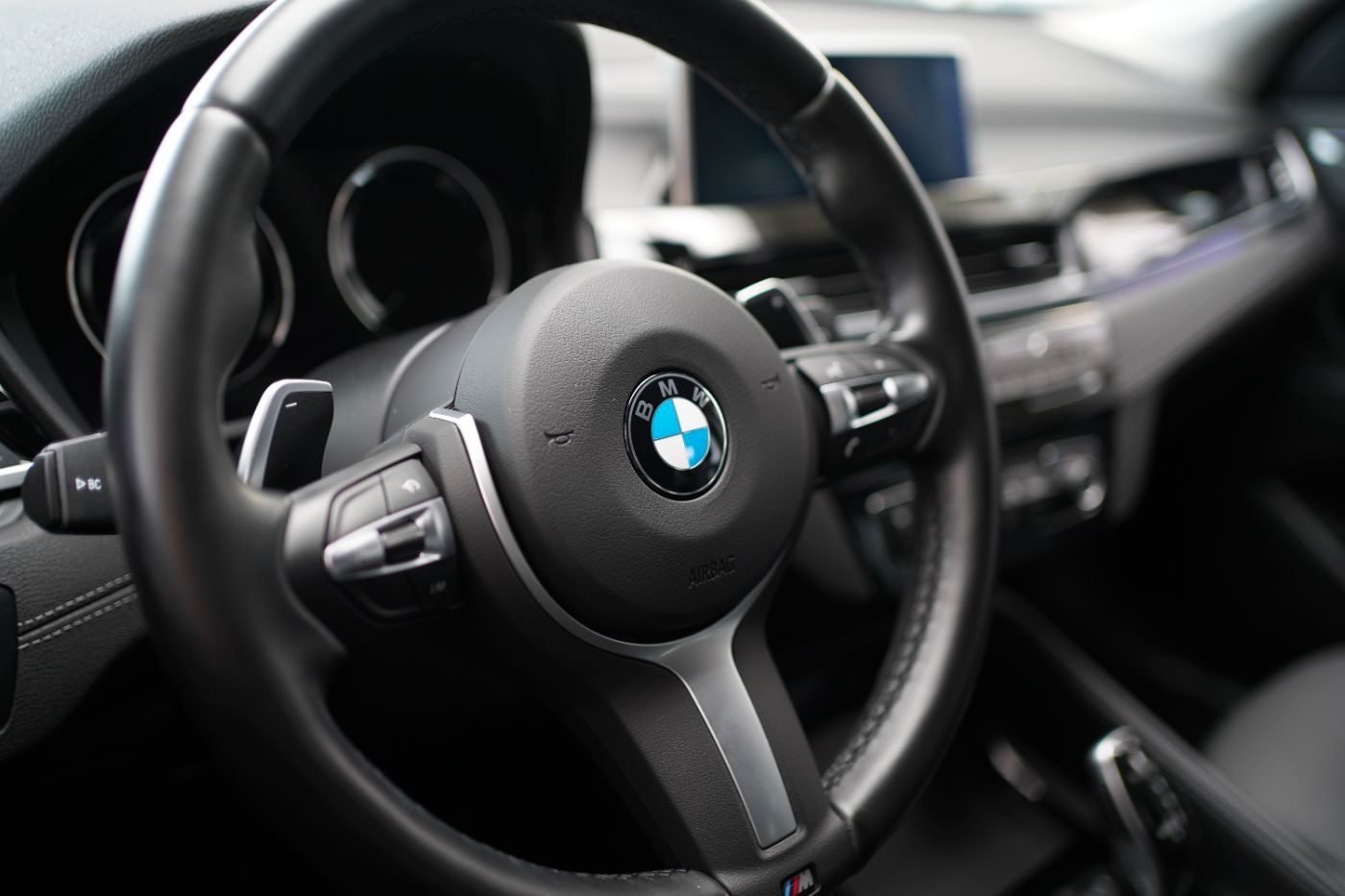 Fahrzeugabbildung BMW X1 xDrive20iA Sport Line +LED+Parkassistent+HiFi