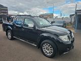 Nissan Navara 3.0 DCi Pickup Double Cab LE V6 4x4 LB - Nissan Navara aus 2013