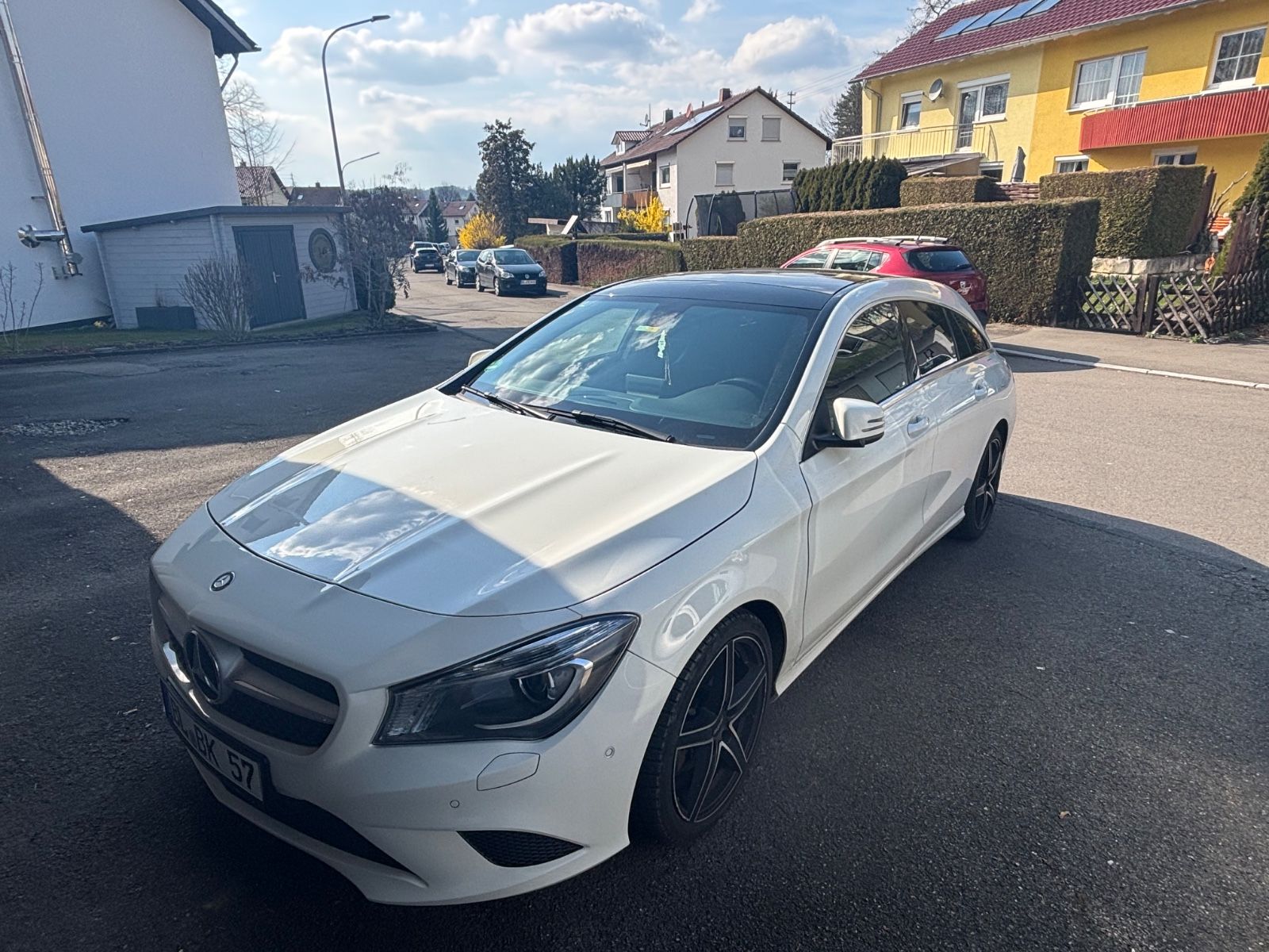 MERCEDES-BENZ CLA 180 Shooting Brake -