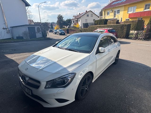 MERCEDES-BENZ CLA 180 Shooting Brake -
