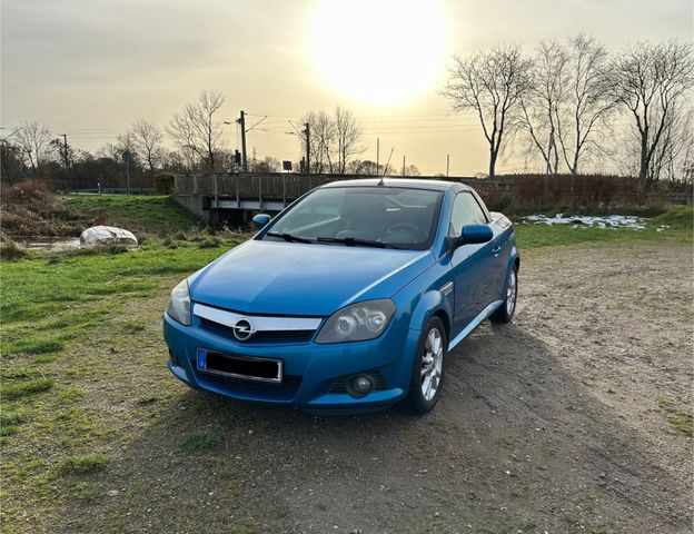 Opel Tigra 1.8 Sport 