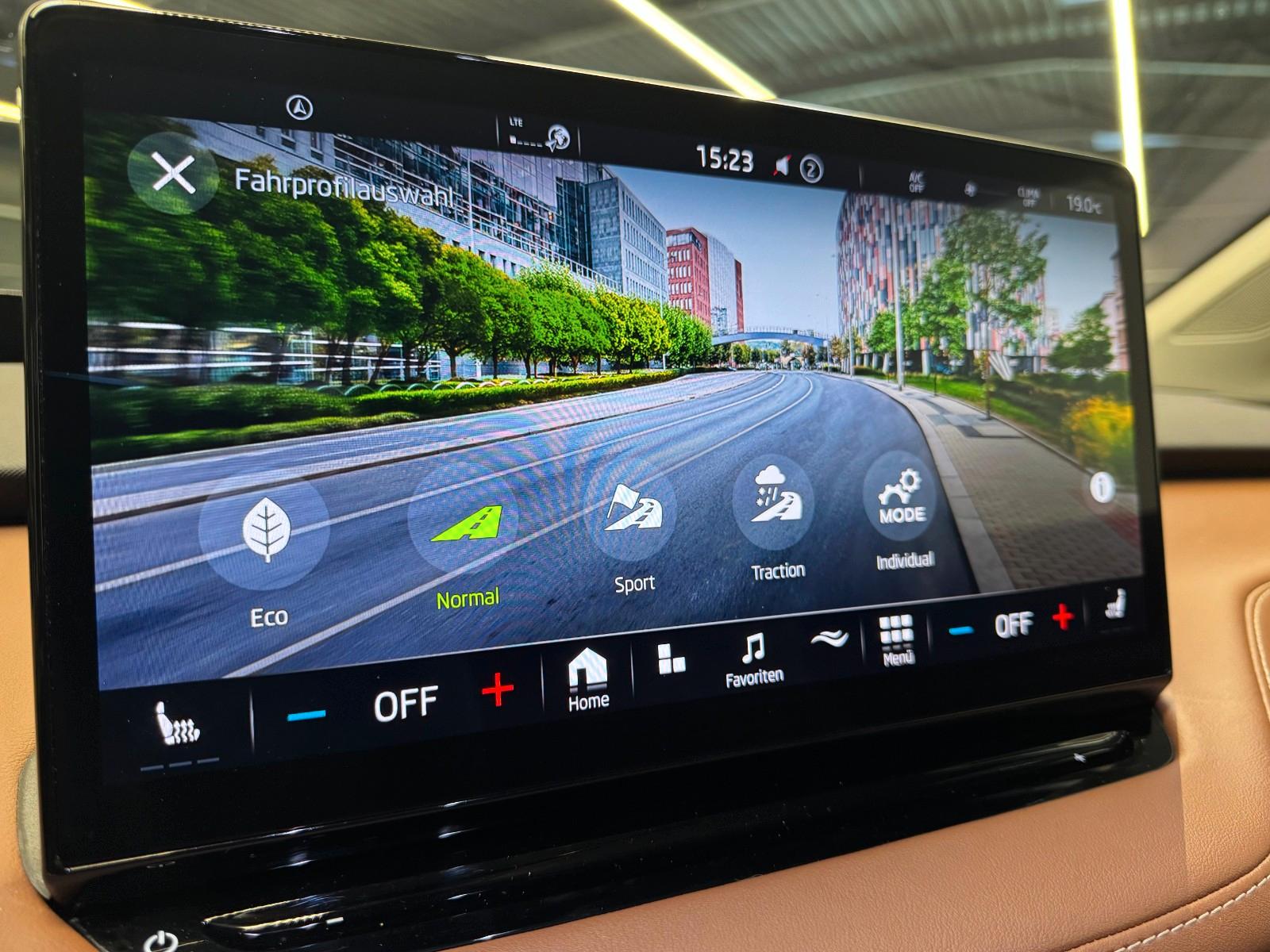 Skoda ENYAQ 80X ecoSUITE 195KW*HUD*AHK*360*MATRIX*WÄPU